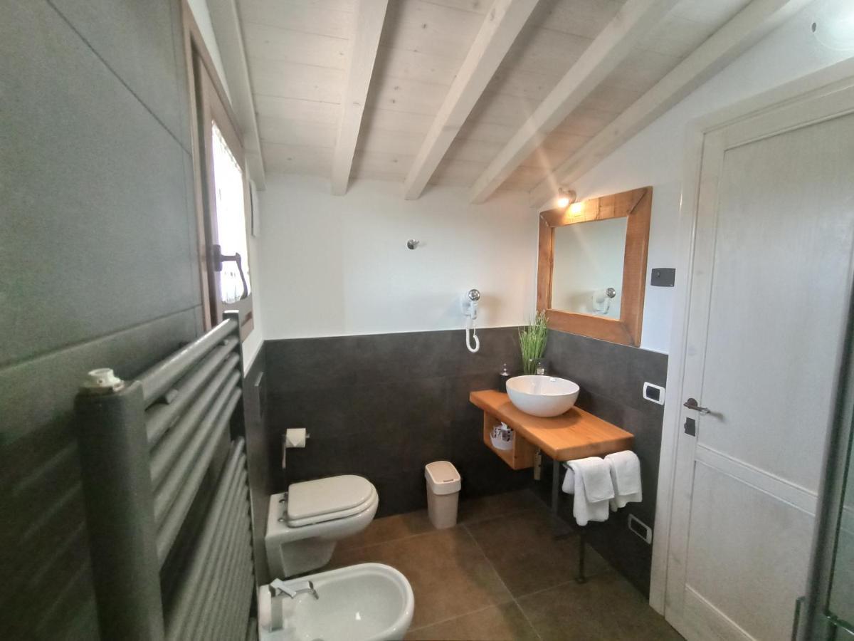 Le Zampolle B & B 可乐 外观 照片