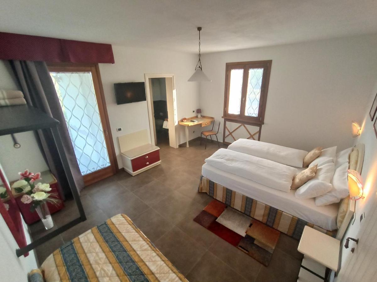 Le Zampolle B & B 可乐 外观 照片